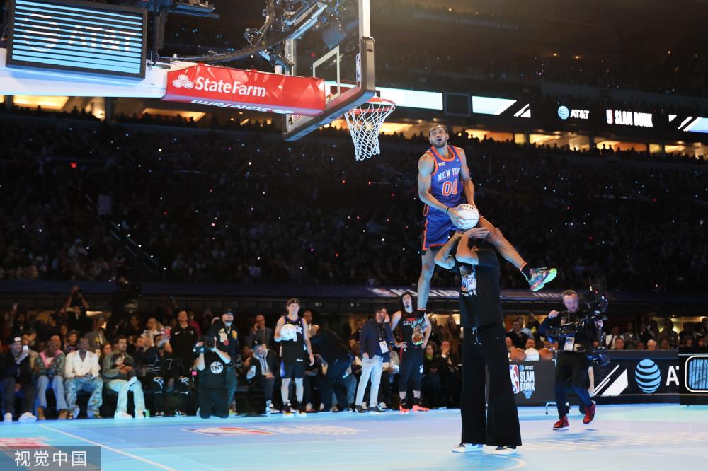 一丝不挂 一丝不挂